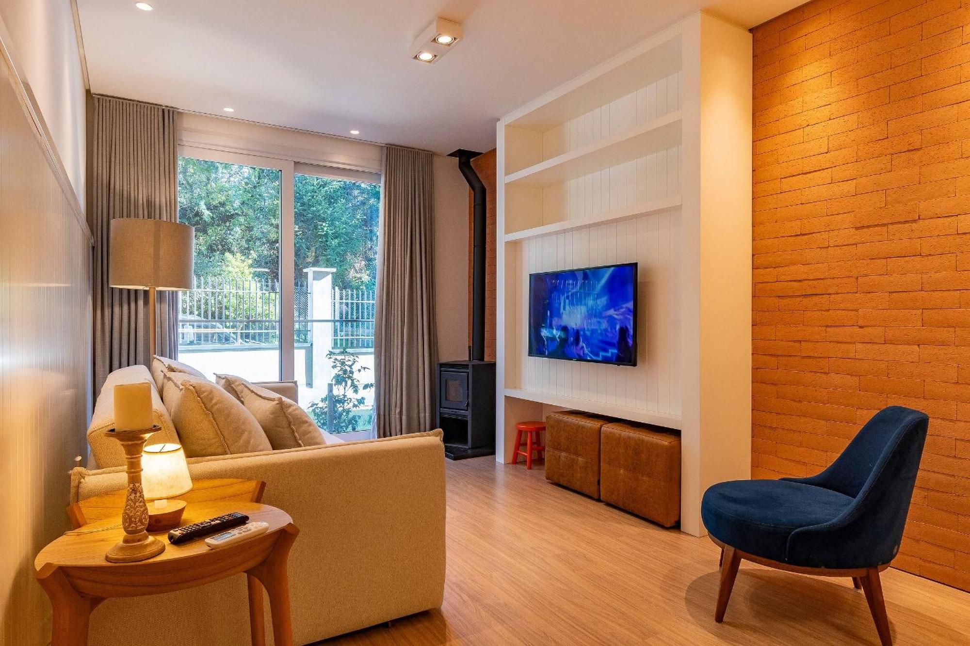 Rosa Edificio Bellagio Canela Com Infraestrutura Completa Apartment Exterior photo