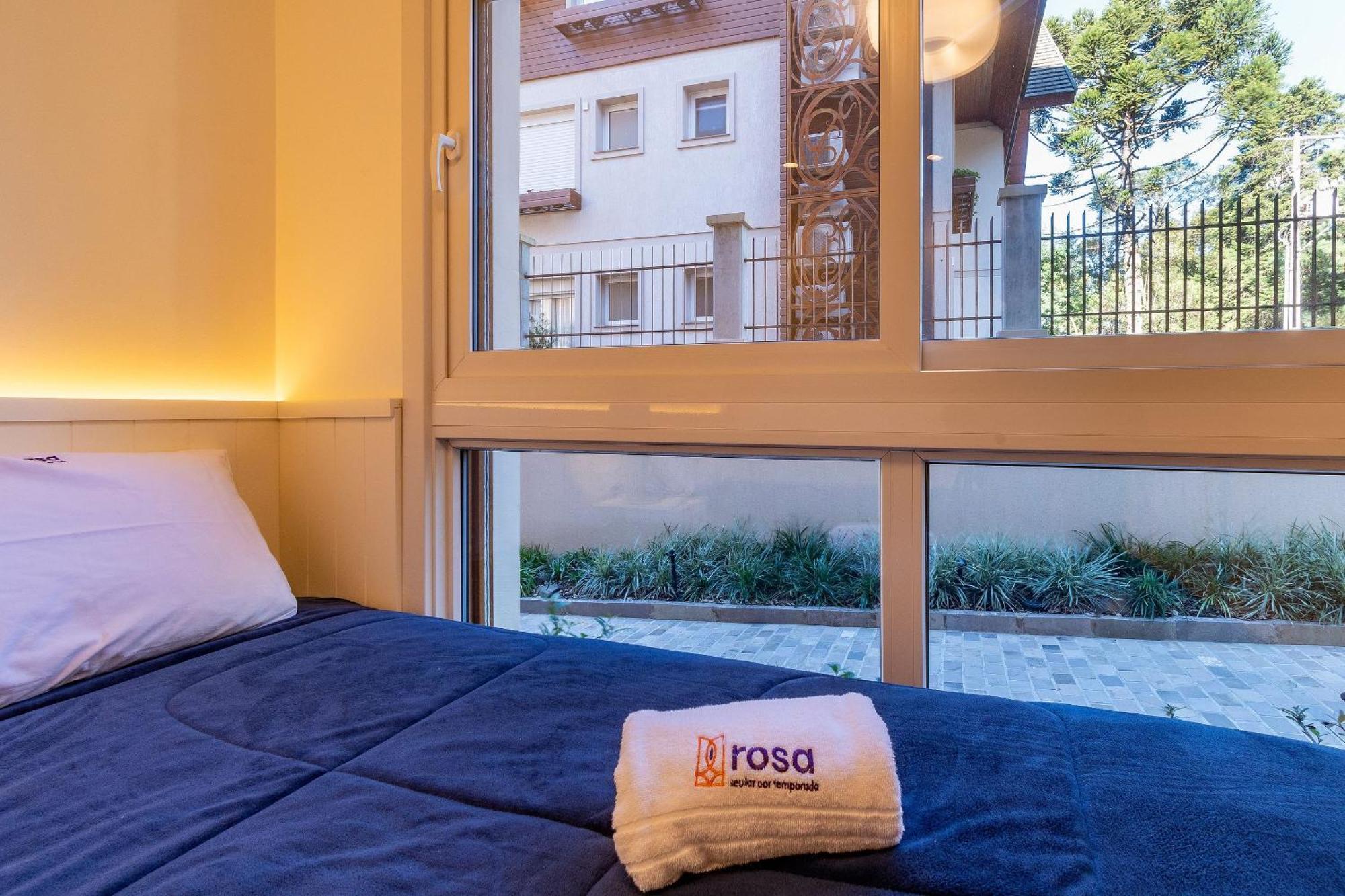Rosa Edificio Bellagio Canela Com Infraestrutura Completa Apartment Exterior photo